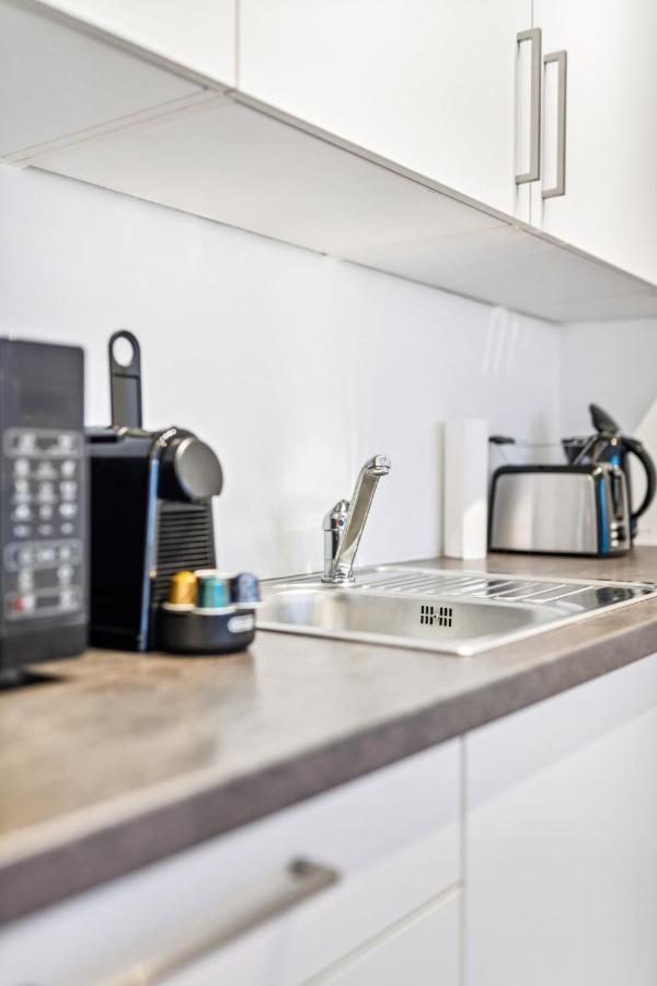 Design Apartments In Favoriten Wina Bagian luar foto