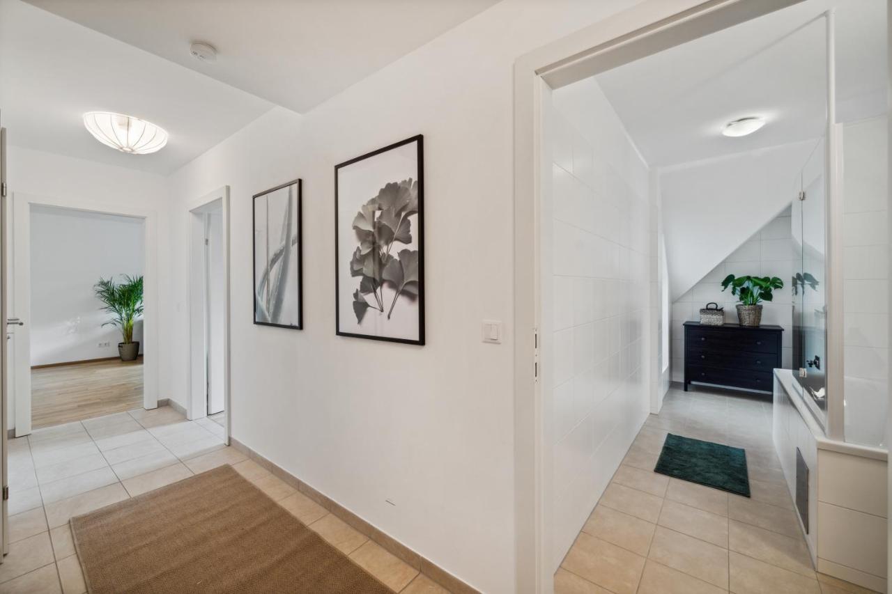 Design Apartments In Favoriten Wina Bagian luar foto